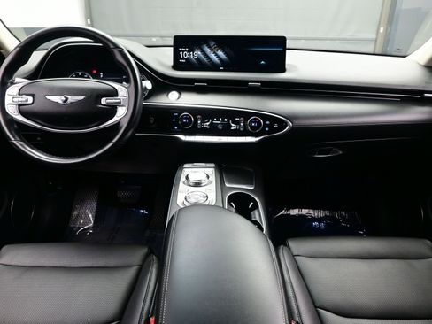 Used 2022 Genesis GV70 2.5T w/ Select Package image 17