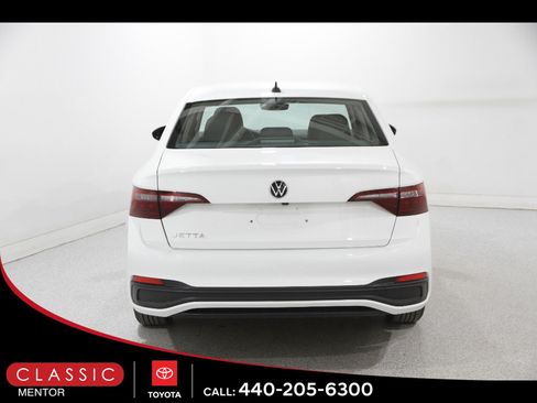 Used 2024 Volkswagen Jetta S image 18