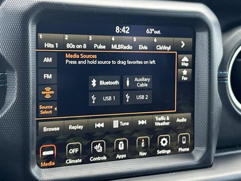 Used 2023 Jeep Wrangler Unlimited Rubicon 4xe w/ Cold Weather Group AWD/4WD image 36