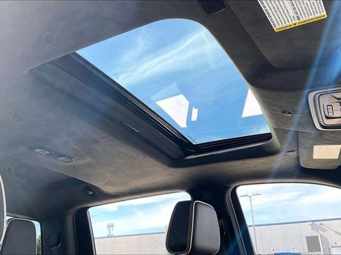 Used 2023 GMC Sierra 1500 AT4X image 22