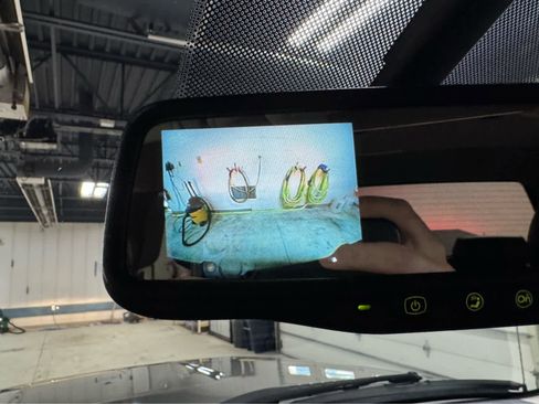 Used 2013 GMC Sierra 1500 SLT w/ SLT Convenience Package image 16