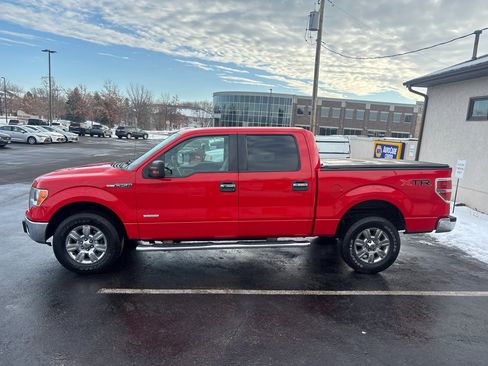 Used 2011 Ford F150 XLT w/ XTR Pkg image 6
