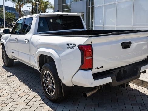 Used 2024 Toyota Tacoma TRD Sport w/ TRD Sport Upgrade Package AWD/4WD image 9