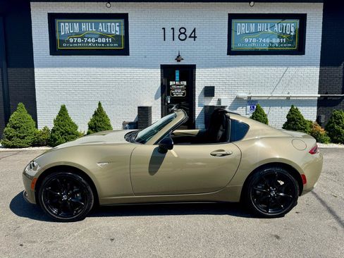 Used 2023 MAZDA MX-5 Miata Club RWD image 3