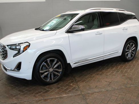 Used 2018 GMC Terrain Denali w/ GMC Pro Grade Package AWD/4WD image 13