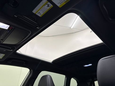 Certified 2025 Subaru Forester Sport image 21