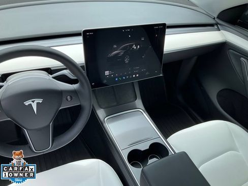 Used 2023 Tesla Model Y Long Range AWD/4WD image 50