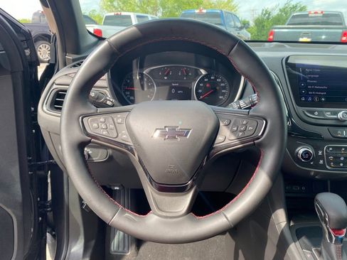 Used 2023 Chevrolet Equinox RS FWD image 18