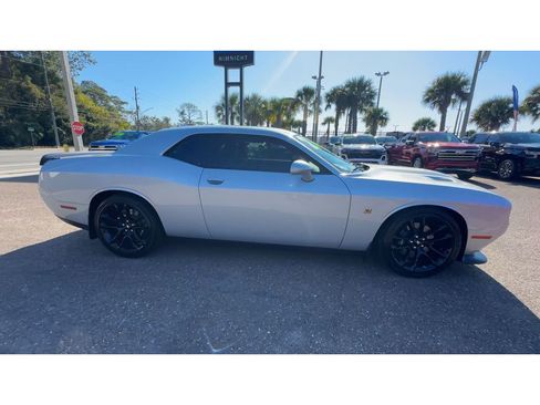 Used 2023 Dodge Challenger R/T Scat Pack w/ Plus Package image 9