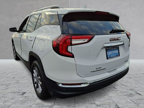Certified 2022 GMC Terrain SLT image 8