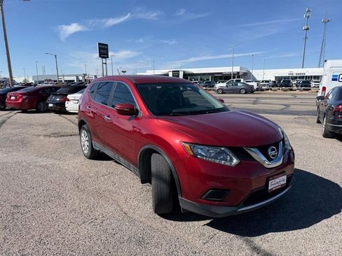 Used 2015 Nissan Rogue S image 4