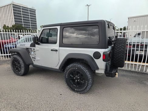 Used 2023 Jeep Wrangler Sport AWD/4WD image 7