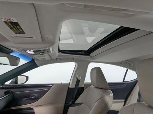 Used 2019 Lexus ES 350 image 16