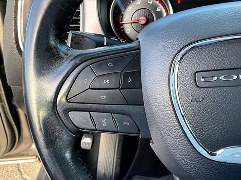 Used 2019 Dodge Charger SXT image 18