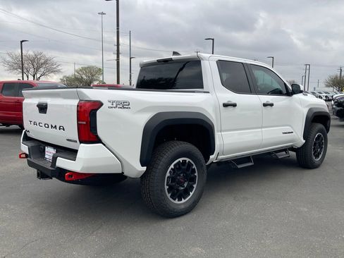 New 2026 Toyota Tacoma TRD Off-Road image 5