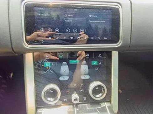 Used 2019 Land Rover Range Rover Long Wheelbase Supercharged AWD/4WD image 13