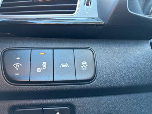 Used 2019 Kia Niro EX w/ Cold Weather Package 2.0 image 47