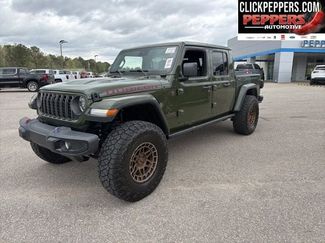 Used 2024 Jeep Gladiator Rubicon video 1