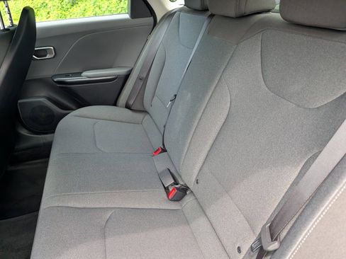 Used 2025 Kia K4 FWD image 16