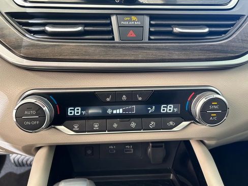 Used 2025 Nissan Altima 2.5 SL image 33