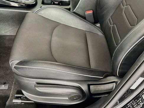 Used 2023 Kia Forte GT-Line w/ GT-Line Technology Package FWD image 19