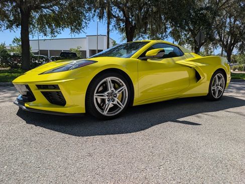 Used 2022 Chevrolet Corvette Stingray Preferred Conv w/ Z51 Performance Package RWD image 3
