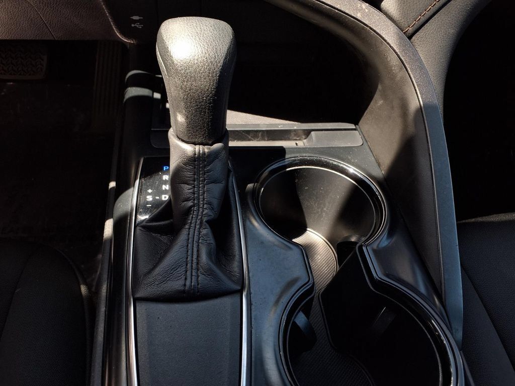 Certified 2019 Toyota Camry LE w/ Carpet Mat Package FWD image 13