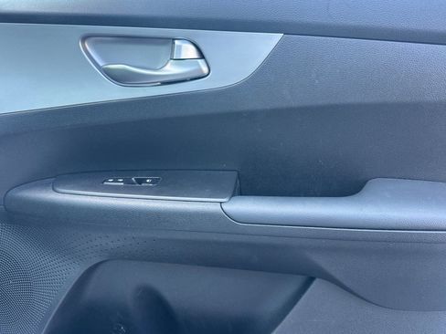 Certified 2024 Kia Forte LXS w/ LXS Technology Package image 20