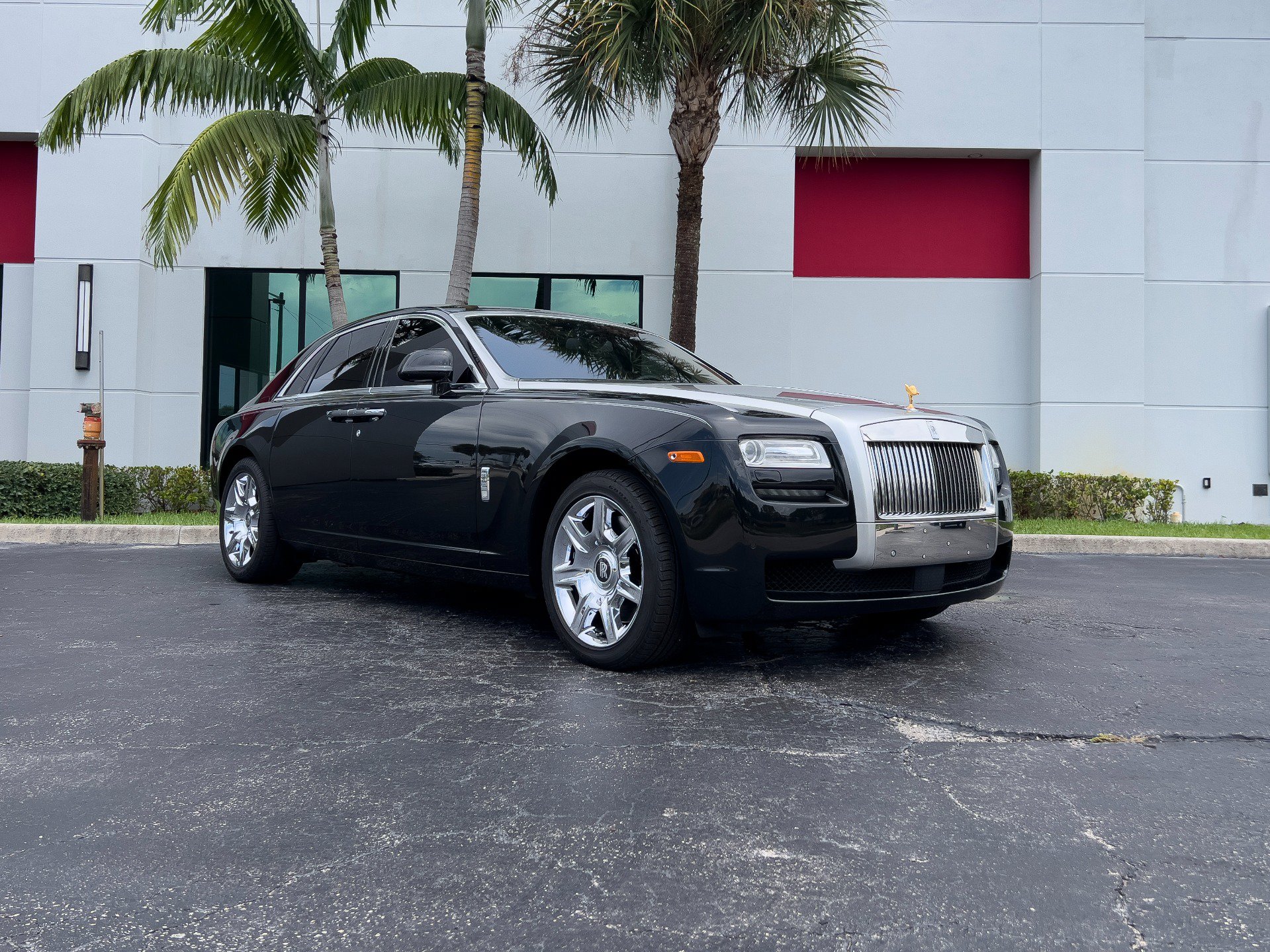 Used 2013 Rolls-Royce Ghost RWD image 12