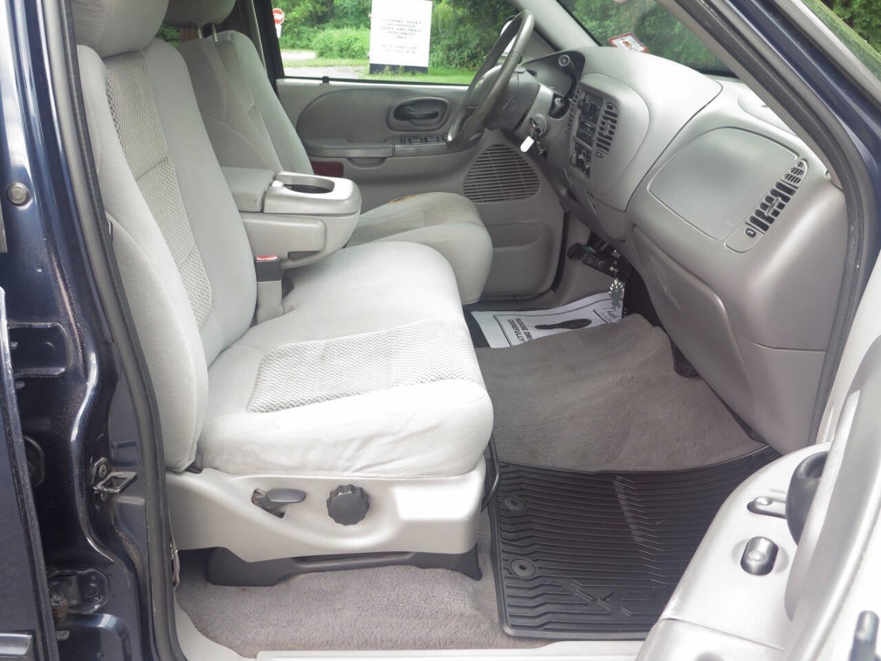 Used 2003 Ford F150 XLT RWD image 14