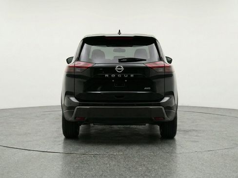 Used 2025 Nissan Rogue SV AWD/4WD image 7