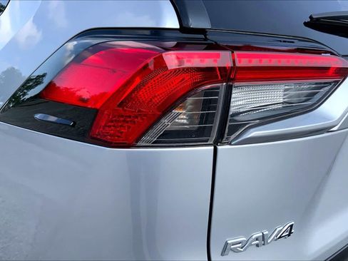Used 2023 Toyota RAV4 SE w/ Convenience Package AWD/4WD image 28