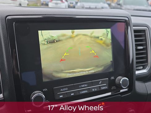 Used 2023 Nissan Frontier SV image 19