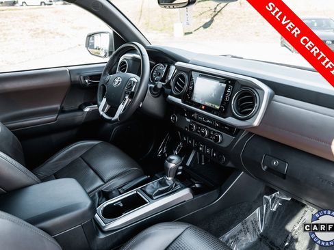Certified 2018 Toyota Tacoma Limited image 11