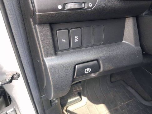 Used 2012 Honda Pilot Touring image 24