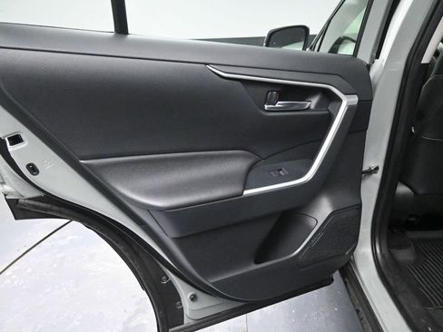 Used 2023 Toyota RAV4 XLE Premium image 25