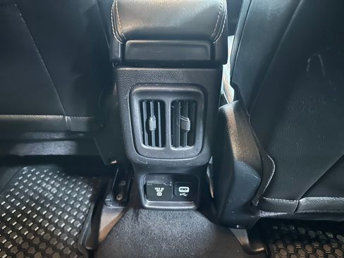 Used 2021 Jeep Compass Latitude w/ Driver Assistance Group image 20