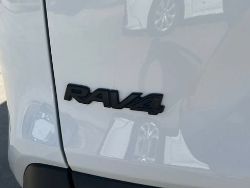 Used 2024 Toyota RAV4 XLE w/ Convenience Package FWD image 13