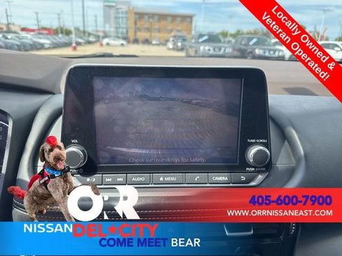 Used 2022 Nissan Rogue SV FWD image 26