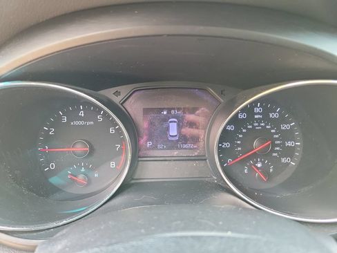Used 2020 Kia Sedona EX FWD image 23