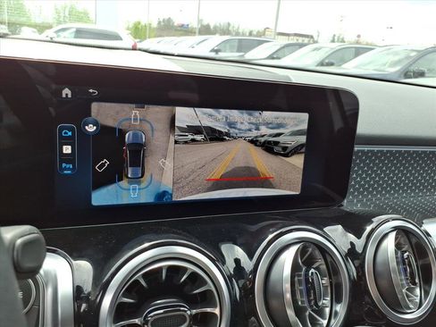 Used 2026 Mercedes-Benz GLB 250 4MATIC image 20