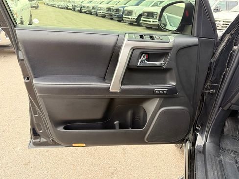 Used 2019 Toyota 4Runner Limited image 9