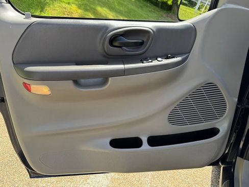 Used 2002 Ford F150 XL RWD image 6