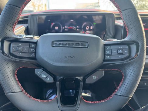 Used 2025 Dodge Charger R/T w/ Sun & Sound Package image 23