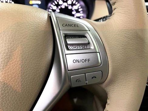 Used 2015 Nissan Rogue SL image 79