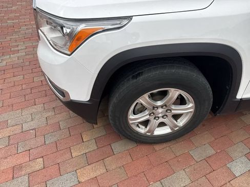 Used 2019 GMC Acadia SL FWD image 2