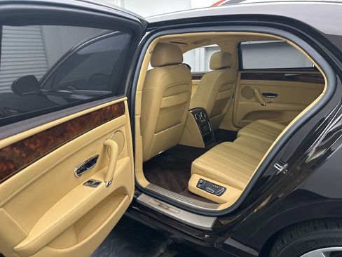 Used 2014 Bentley Flying Spur W12 image 6