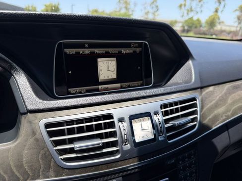 Used 2014 Mercedes-Benz E 350 Sedan image 20