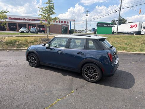 Used 2025 MINI Cooper S FWD image 15
