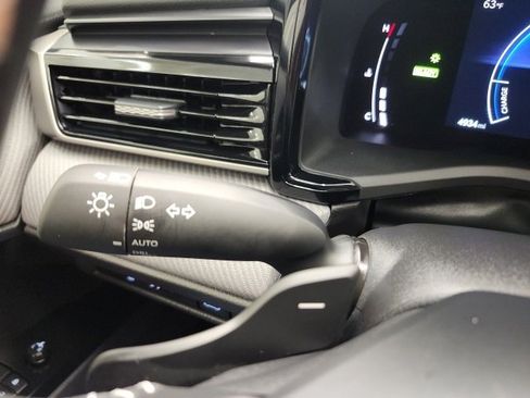 Used 2025 Toyota Camry SE image 57